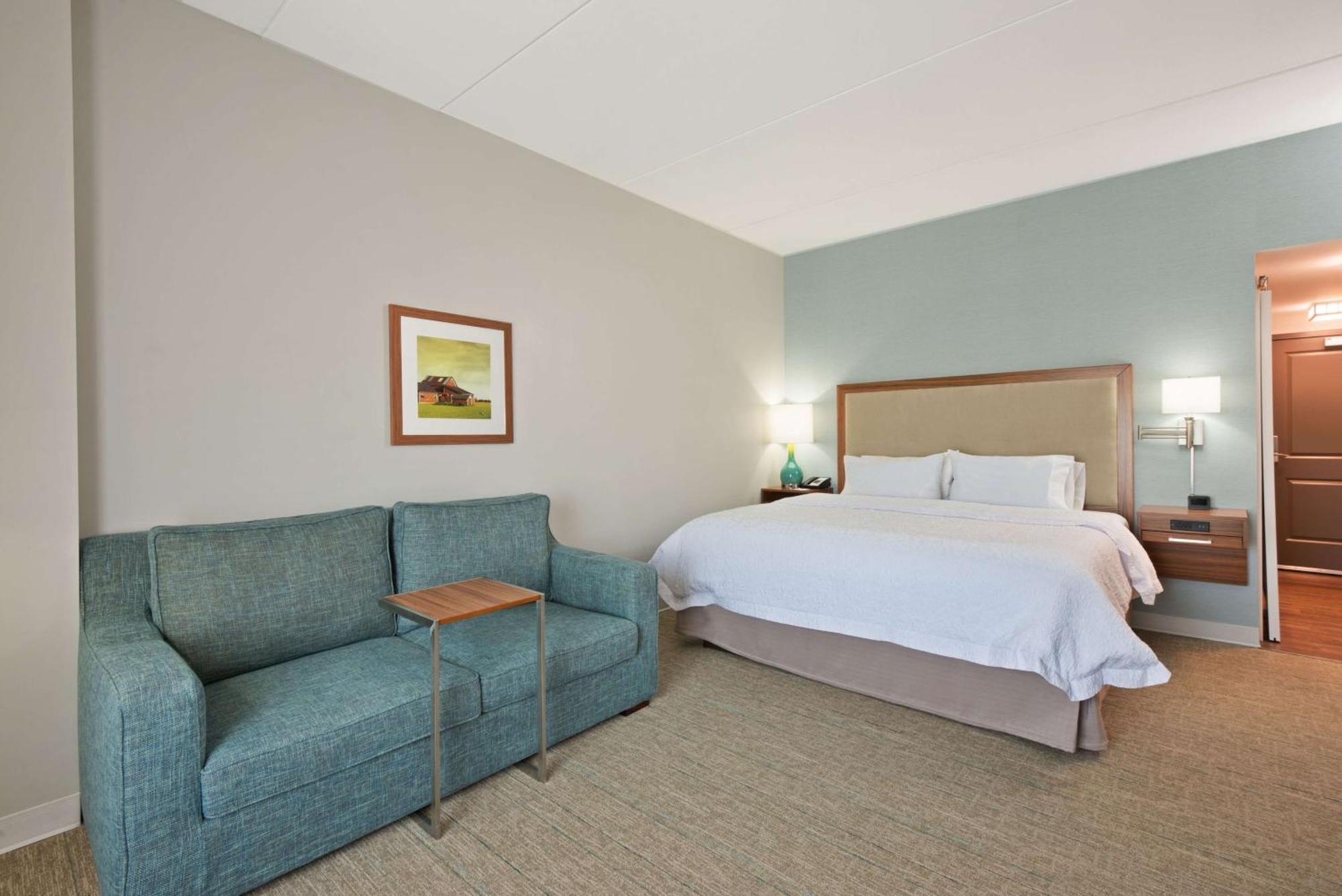 Hotel Hampton & North Huntingdon-irwin, Pa Irwin
